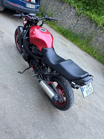 Suzuki GSX 750 F 5 of 5
