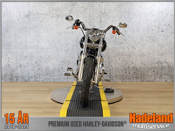 Harley-Davidson FXDC / Super Glide Custom 3 of 5
