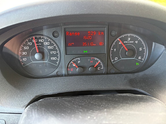 Bürstner Lyseo Time A 700 G med hengerfeste og isofix 4 of 5