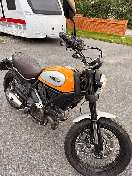 Ducati Scrambler Icon 2 of 4