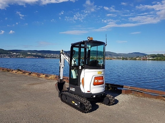 Bobcat E20Z 3 of 5