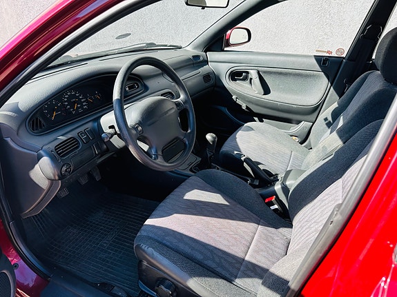 Mazda 626 9 of 13