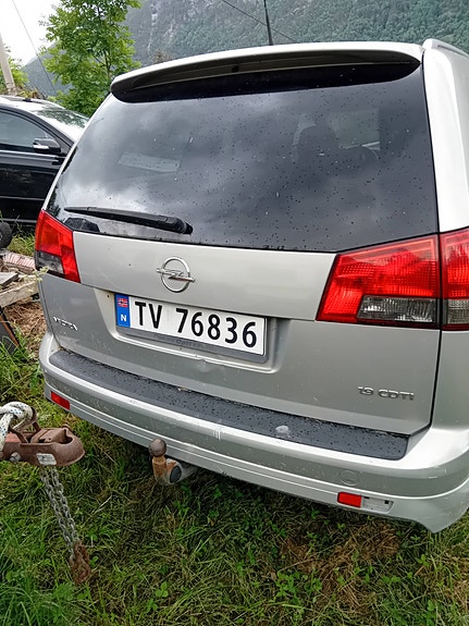 Opel Vectra 2 of 5