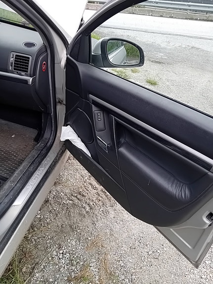 Opel Vectra 3 of 5