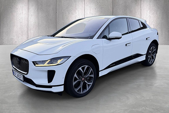 Jaguar I-PACE 3 of 5