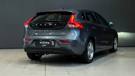 Volvo V40 5 of 5