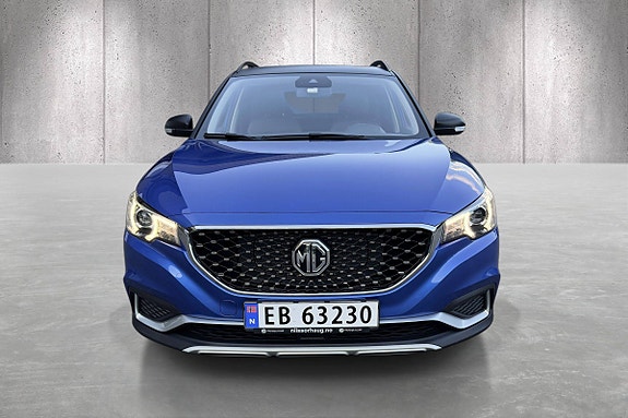 MG ZS EV 2 of 5