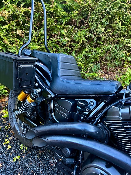 Yamaha Bolt XV950R 3 of 5