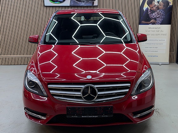 Mercedes-Benz B180 8 of 30