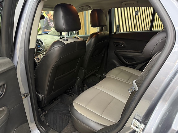 Chevrolet Trax 29 of 30