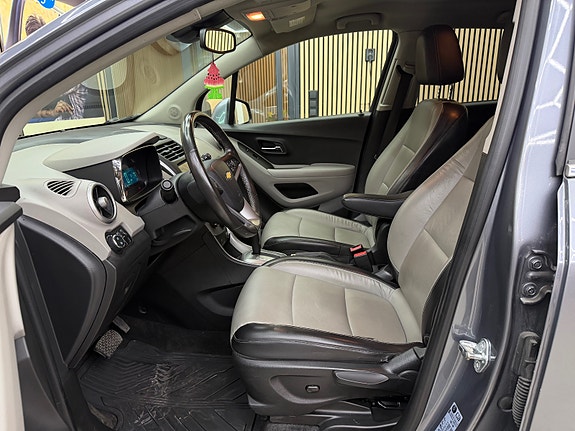 Chevrolet Trax 23 of 30