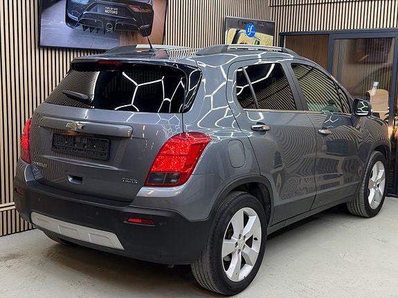 Chevrolet Trax 17 of 30