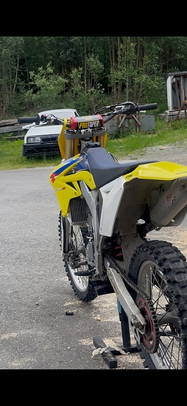 Suzuki 2009 3 of 5