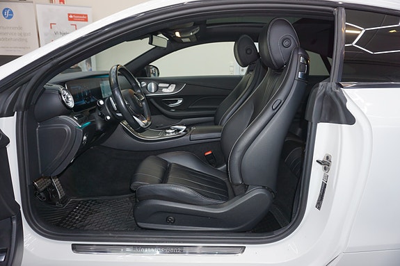 Mercedes-Benz E220 27 of 30