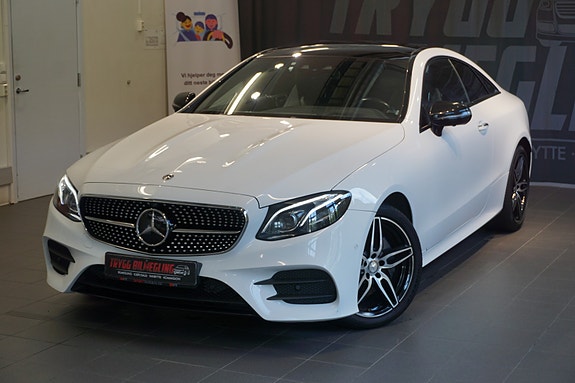 Mercedes-Benz E220 2 of 30