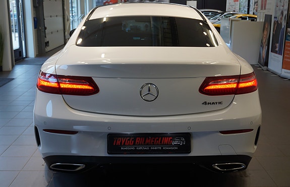 Mercedes-Benz E220 7 of 30