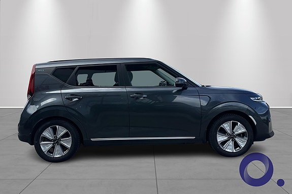 Kia e-Soul 4 of 5