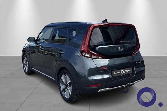 Kia e-Soul 2 of 5