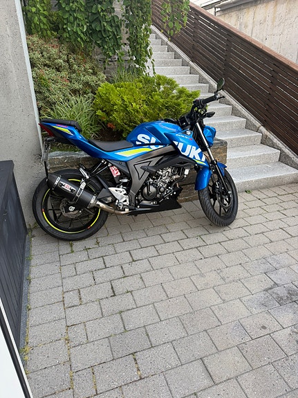 Suzuki GSX-S 125 2 of 5