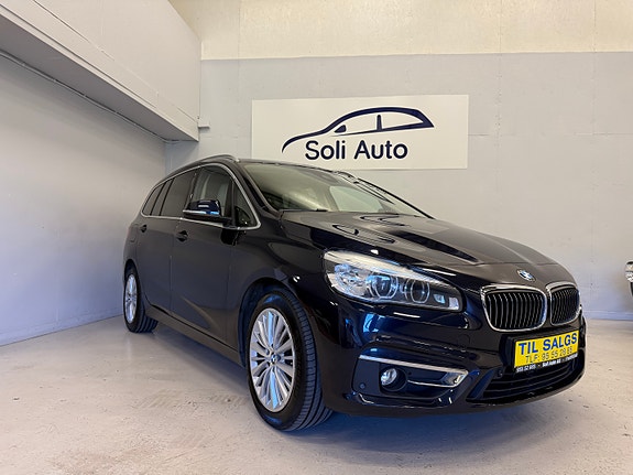 BMW 220d 3 of 5