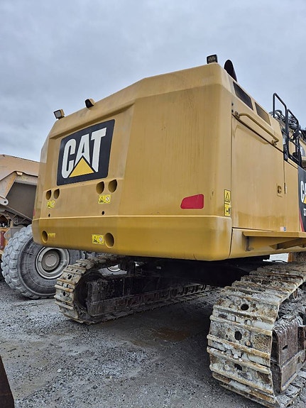 Cat 374 F L 3 of 5