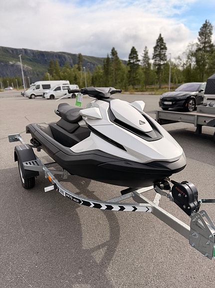 Taiga Orca WX3 Electric Watercraft  Glacier White 26 of 30