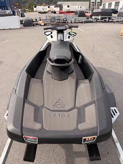 Taiga Orca WX3 Electric Watercraft  Glacier White 30 of 30