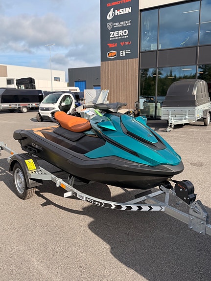 Taiga Orca WX3 Electric Watercraft Racing Green 5 of 30