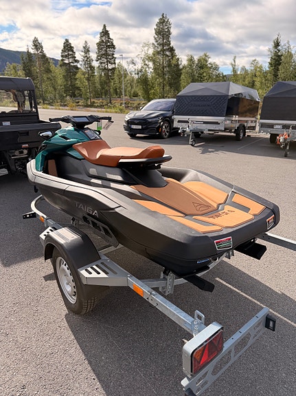 Taiga Orca WX3 Electric Watercraft Racing Green 29 of 30