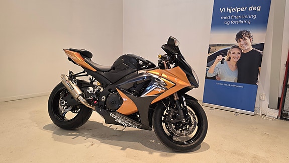 Suzuki GSX-R 1000 4 of 5
