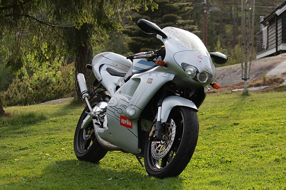 Aprilia RS 250 3 of 30