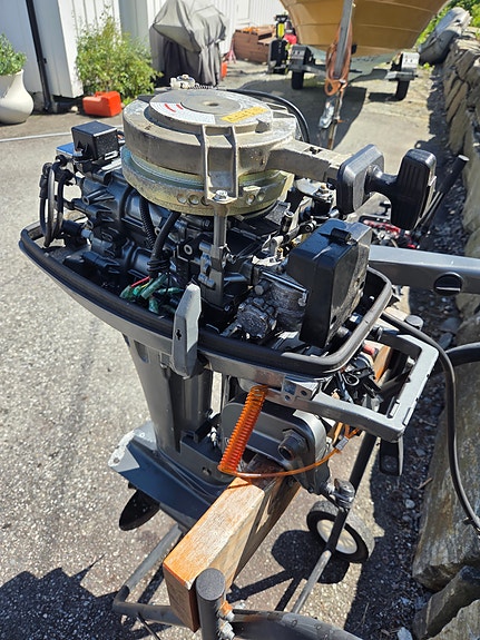Suzuki 9.9 (15hk) kort stamme, rorkult. 5 of 5