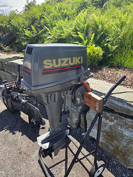 Suzuki 9.9 (15hk) kort stamme, rorkult. 3 of 5