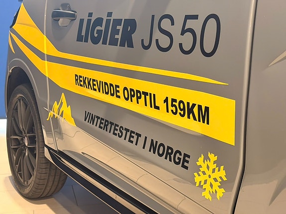 Ligier ELEKTRISK LIGIER MOPEDBIL - ULTIMATE MED STØRTE BATTERI OG BEST REKKEVIDDE 2 of 5