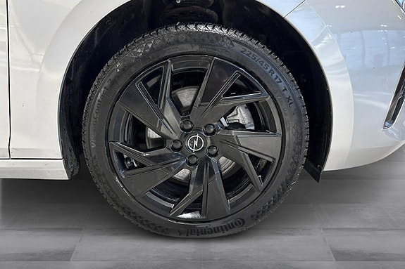Opel Astra 24 of 28