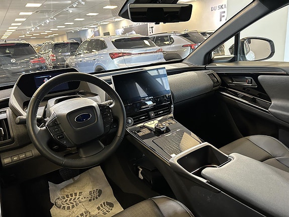 Subaru Solterra 6 of 10