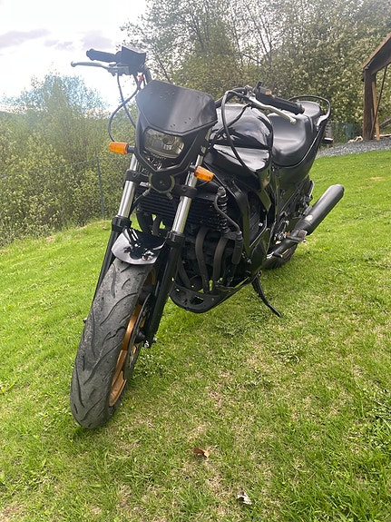 Suzuki GSX 600 F 5 of 5