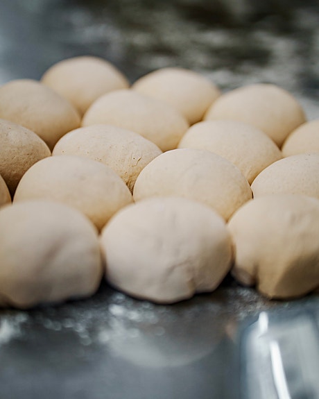 Vi baker ferske bunner hver dag!