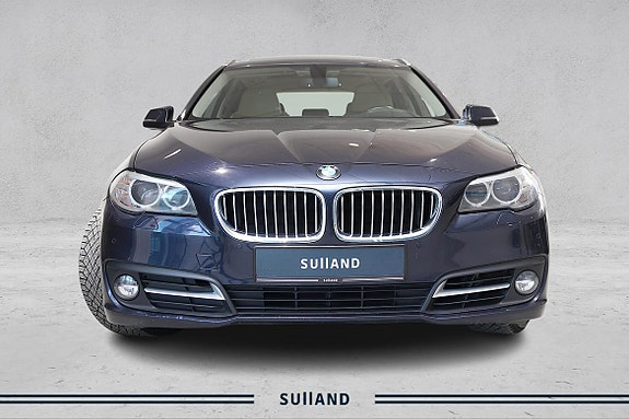 BMW 520d 3 of 5