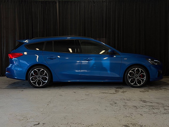 Ford Focus 13 of 30