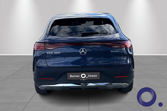 Mercedes-Benz EQE SUV 4 of 5