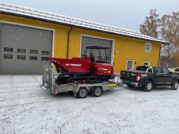Yanmar C30 2 of 3