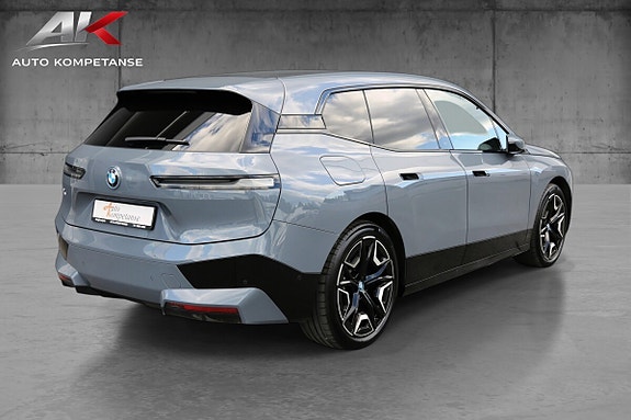 BMW iX 5 of 5