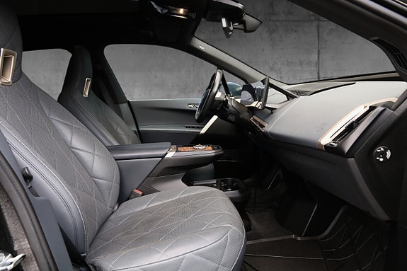 BMW iX 15 of 21