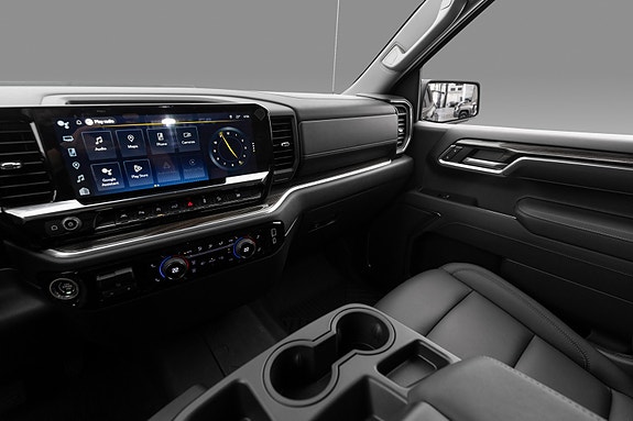 Chevrolet Silverado 5 of 5