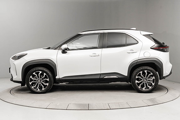 Toyota Yaris Cross 2 of 25