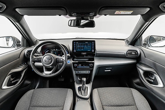 Toyota Yaris Cross 17 of 25