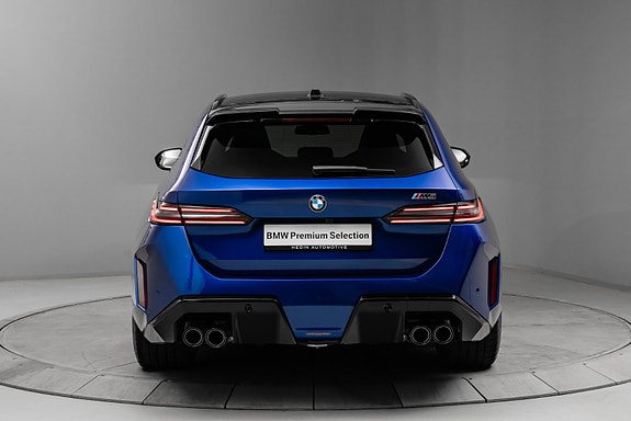 BMW M5 3 of 5