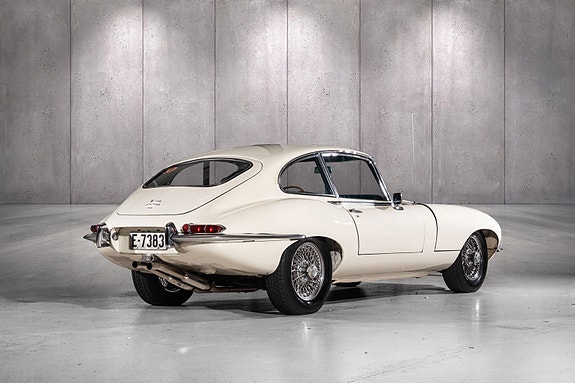 Jaguar E-TYPE 5 of 5