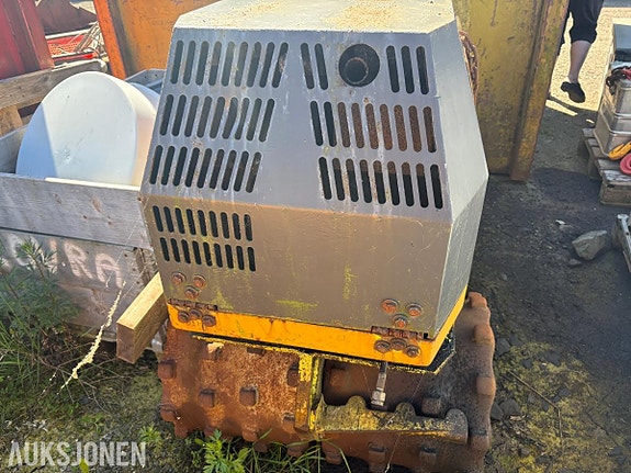 Rammax RW1504-HF grøftevals 4 of 5